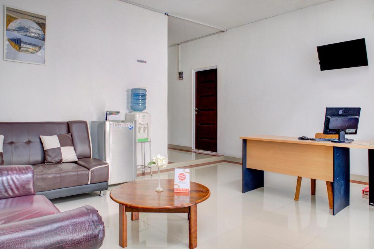 Oyo 3690 Wisma Yani Syariah Padang  Ngoại thất bức ảnh